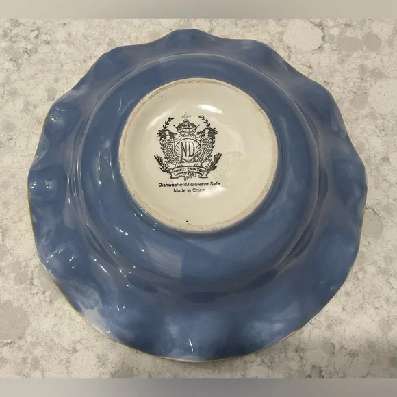 Vintage “ND Exclusive” Hand Painted Scalloped Edge Floral Ceramic Dish/Bowl - Picture 4 of 14